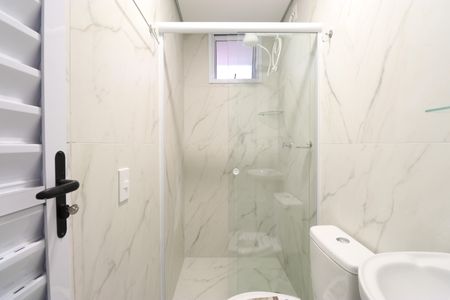 Banheiro de kitnet/studio para alugar com 1 quarto, 15m² em Barra Funda, São Paulo