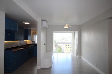 Apartamento à venda com 3 quartos, 82m² em São Geraldo, Porto Alegre