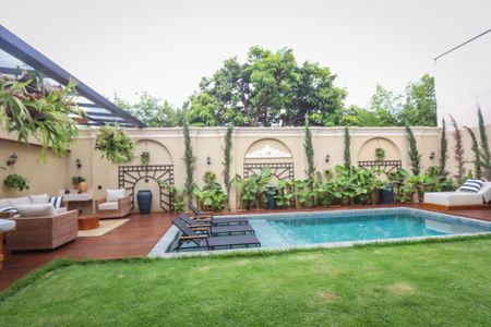 Casa à venda com 329m², 3 quartos e 5 vagas Casa à venda com 329m², 3 quartos e 5 vagasÁrea comum - Piscina