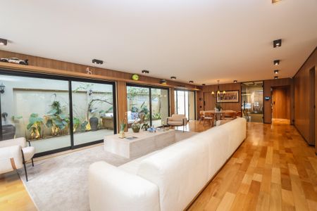 Sala de casa à venda com 3 quartos, 329m² em Jardim Guedala, São Paulo
