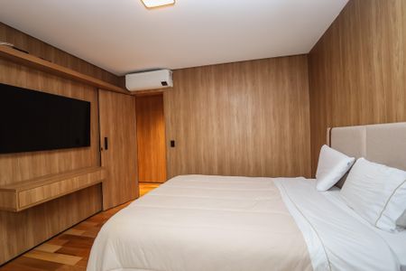 Casa à venda com 329m², 3 quartos e 5 vagas Casa à venda com 329m², 3 quartos e 5 vagasSuite