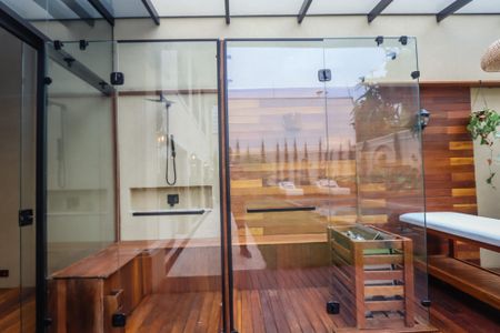 Casa à venda com 329m², 3 quartos e 5 vagas Casa à venda com 329m², 3 quartos e 5 vagasSaúna