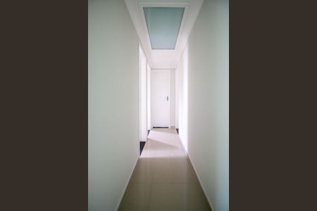 Corredor de apartamento à venda com 3 quartos, 67m² em Vila Morse, São Paulo