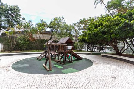 Apartamento à venda com 116m², 2 quartos e 1 vaga Apartamento à venda com 116m², 2 quartos e 1 vagaPlayground