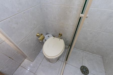 Apartamento à venda com 116m², 2 quartos e 1 vaga Apartamento à venda com 116m², 2 quartos e 1 vagaBanheiro do Corredor