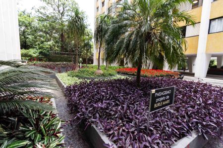 Apartamento à venda com 116m², 2 quartos e 1 vaga Apartamento à venda com 116m², 2 quartos e 1 vagaJardins