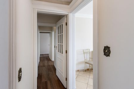Apartamento à venda com 116m², 2 quartos e 1 vaga Apartamento à venda com 116m², 2 quartos e 1 vagaCorredor