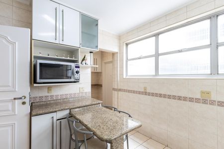 Apartamento à venda com 116m², 2 quartos e 1 vaga Apartamento à venda com 116m², 2 quartos e 1 vagaCozinha