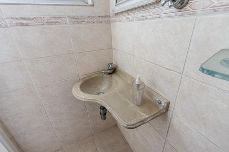 Apartamento à venda com 116m², 2 quartos e 1 vaga Apartamento à venda com 116m², 2 quartos e 1 vagaBanheiro de Serviço