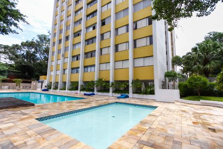 Apartamento à venda com 116m², 2 quartos e 1 vaga Apartamento à venda com 116m², 2 quartos e 1 vagaPiscina