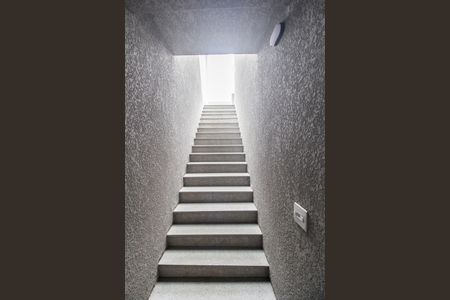 Casa de condomínio à venda com 280m², 4 quartos e 4 vagasEntrada