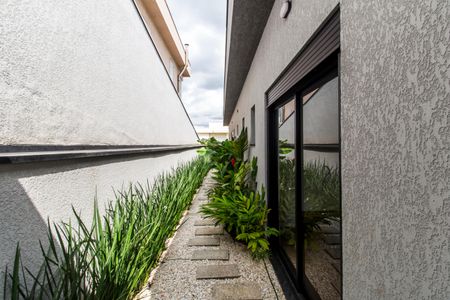 Casa de condomínio à venda com 280m², 4 quartos e 4 vagasCorredor