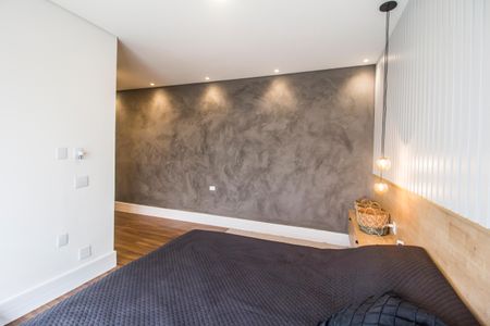 Casa de condomínio à venda com 280m², 4 quartos e 4 vagasSuíte 1