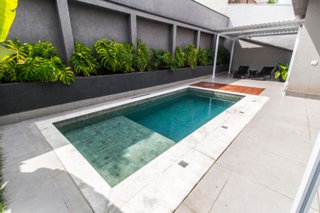 Casa de condomínio à venda com 280m², 4 quartos e 4 vagasPiscina