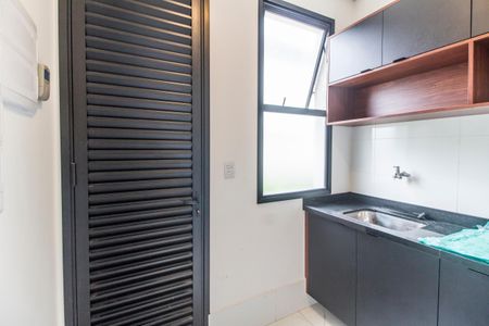 Casa de condomínio à venda com 280m², 4 quartos e 4 vagasÁrea de Serviço