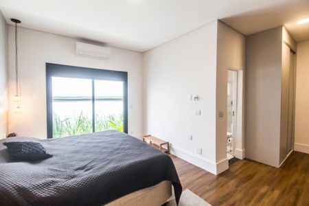 Casa de condomínio à venda com 280m², 4 quartos e 4 vagasSuíte 1