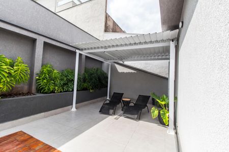 Casa de condomínio à venda com 280m², 4 quartos e 4 vagasVaranda