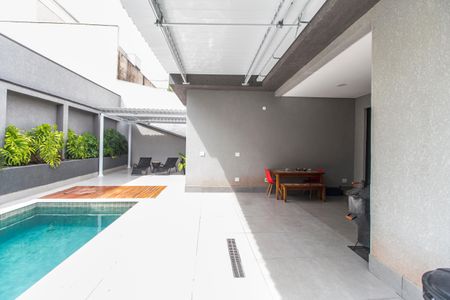 Casa de condomínio à venda com 280m², 4 quartos e 4 vagasÁrea gourmet