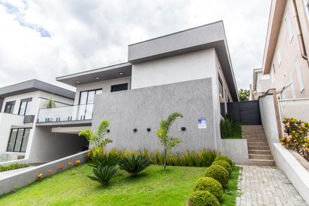 Casa de condomínio à venda com 280m², 4 quartos e 4 vagasVista da Rua
