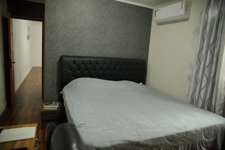 Casa à venda com 276m², 4 quartos e 2 vagasQuarto 4 