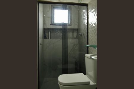 Casa à venda com 276m², 4 quartos e 2 vagasBanheiro Suíte 2 