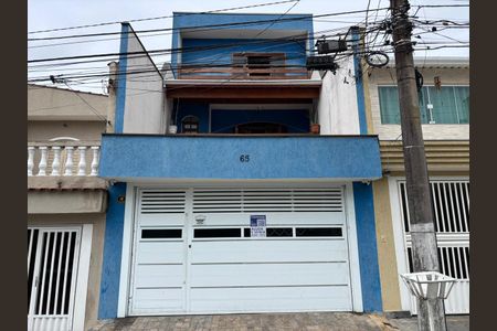 Casa à venda com 276m², 4 quartos e 2 vagasFachada 