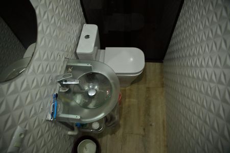 Casa à venda com 276m², 4 quartos e 2 vagasBanheiro Suíte 1 