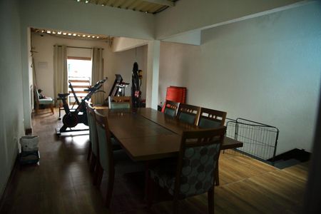 Casa à venda com 276m², 4 quartos e 2 vagasSala de convivência - Academia 