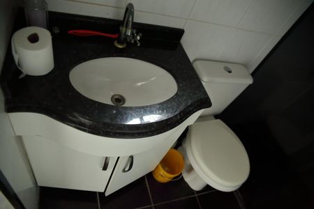 Casa à venda com 276m², 4 quartos e 2 vagasBanheiro de Serviço 