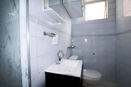 Apartamento à venda com 55m², 2 quartos e 1 vaga Apartamento à venda com 55m², 2 quartos e 1 vagaBanheiro