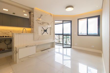 Sala de apartamento para alugar com 2 quartos, 67m² em Capão Raso, Curitiba