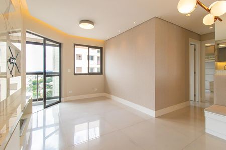 Sala de apartamento para alugar com 2 quartos, 67m² em Capão Raso, Curitiba