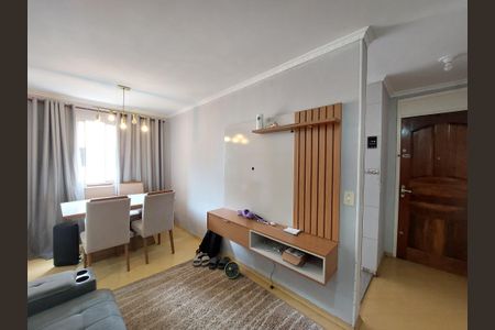 Sala de apartamento para alugar com 2 quartos, 43m² em Guarapiranga, São Paulo