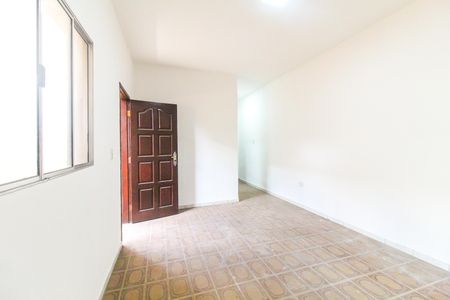 Sala de casa para alugar com 2 quartos, 80m² em Jardim Nélia, São Paulo