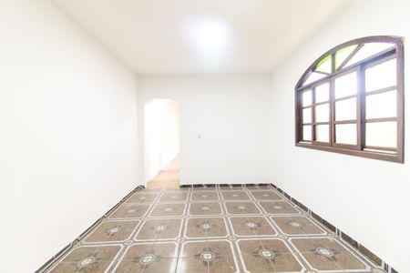 Casa para alugar com 80m², 2 quartos e sem vaga Casa para alugar com 80m², 2 quartos e sem vagaSala de jantar