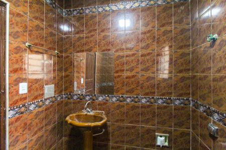 Casa para alugar com 80m², 2 quartos e sem vaga Casa para alugar com 80m², 2 quartos e sem vagaBanheiro 2