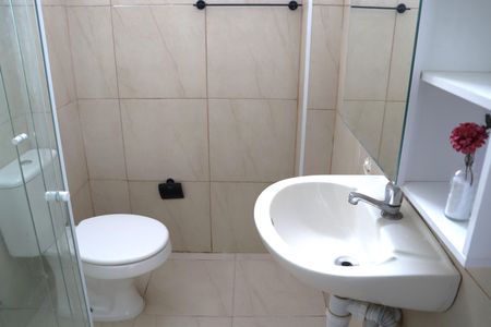 Banheiro de kitnet/studio à venda com 1 quarto, 26m² em Bela Vista, São Paulo