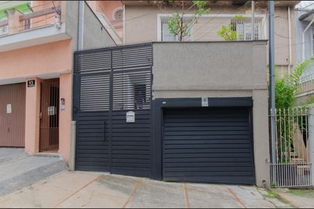 Casa para alugar com 130m², 4 quartos e 1 vaga Casa para alugar com 130m², 4 quartos e 1 vagaFachada