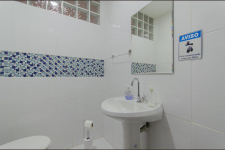 Banheiro de casa para alugar com 4 quartos, 130m² em Jardim da Gloria, São Paulo