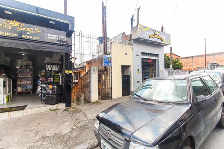 Casa para alugar com 20m², 1 quarto e sem vaga Casa para alugar com 20m², 1 quarto e sem vagaFachada + Placa