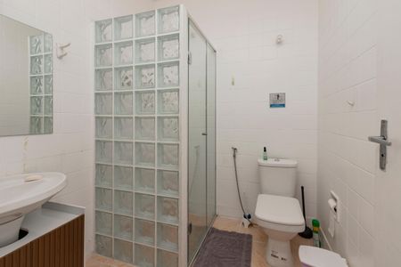 Casa para alugar com 240m², 6 quartos e 2 vagasBanheiro