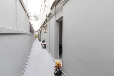 Casa para alugar com 240m², 6 quartos e 2 vagasCorredor