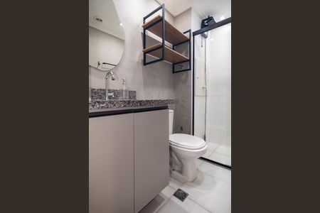 Banheiro de apartamento para alugar com 2 quartos, 37m² em Bela Vista, São Paulo