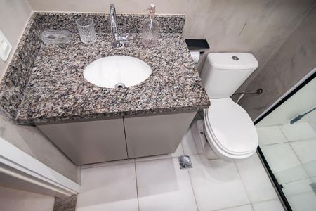 Apartamento para alugar com 37m², 2 quartos e sem vaga Apartamento para alugar com 37m², 2 quartos e sem vagaBanheiro