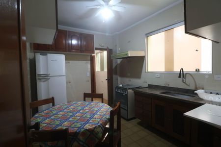 Apartamento para alugar com 120m², 4 quartos e 2 vagas Apartamento para alugar com 120m², 4 quartos e 2 vagasCozinha