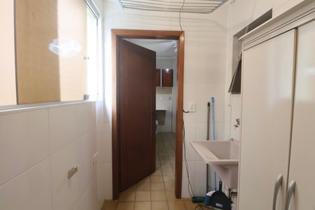 Apartamento para alugar com 120m², 4 quartos e 2 vagas Apartamento para alugar com 120m², 4 quartos e 2 vagasÁrea de Serviço