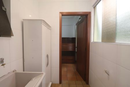 Apartamento para alugar com 120m², 4 quartos e 2 vagas Apartamento para alugar com 120m², 4 quartos e 2 vagasÁrea de Serviço