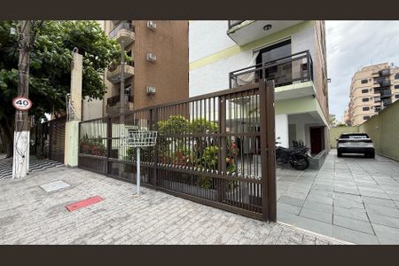 Apartamento para alugar com 120m², 4 quartos e 2 vagas Apartamento para alugar com 120m², 4 quartos e 2 vagasFachada