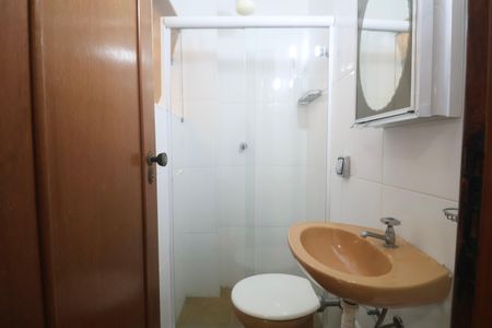 Apartamento para alugar com 120m², 4 quartos e 2 vagas Apartamento para alugar com 120m², 4 quartos e 2 vagasBanheiro de serviço