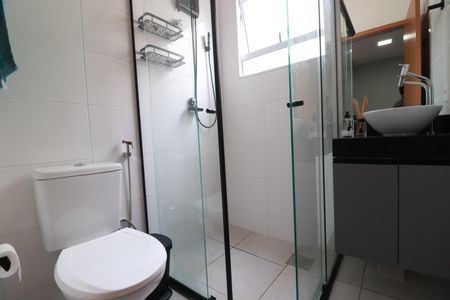 Casa de condomínio para alugar com 44m², 2 quartos e 2 vagasBanheiro 